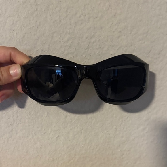 Accessories - Black Oversized Sunglasses